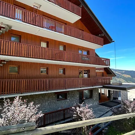 Apartamento Rénové Ski-in/ski-out Avec Balcon Et Parking - Fr-1-688-20 Méribel