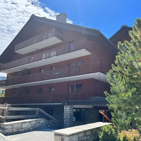 Rénové Ski-in/ski-out Avec Balcon Et Parking - Fr-1-688-20 * Méribel